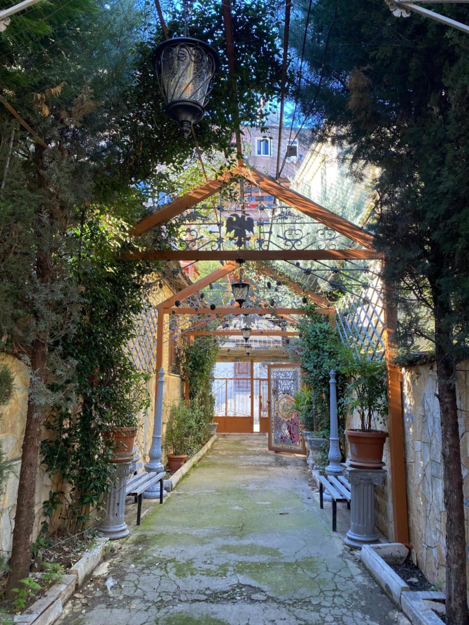 Shkodra Guest House & Trips Zewnętrze zdjęcie