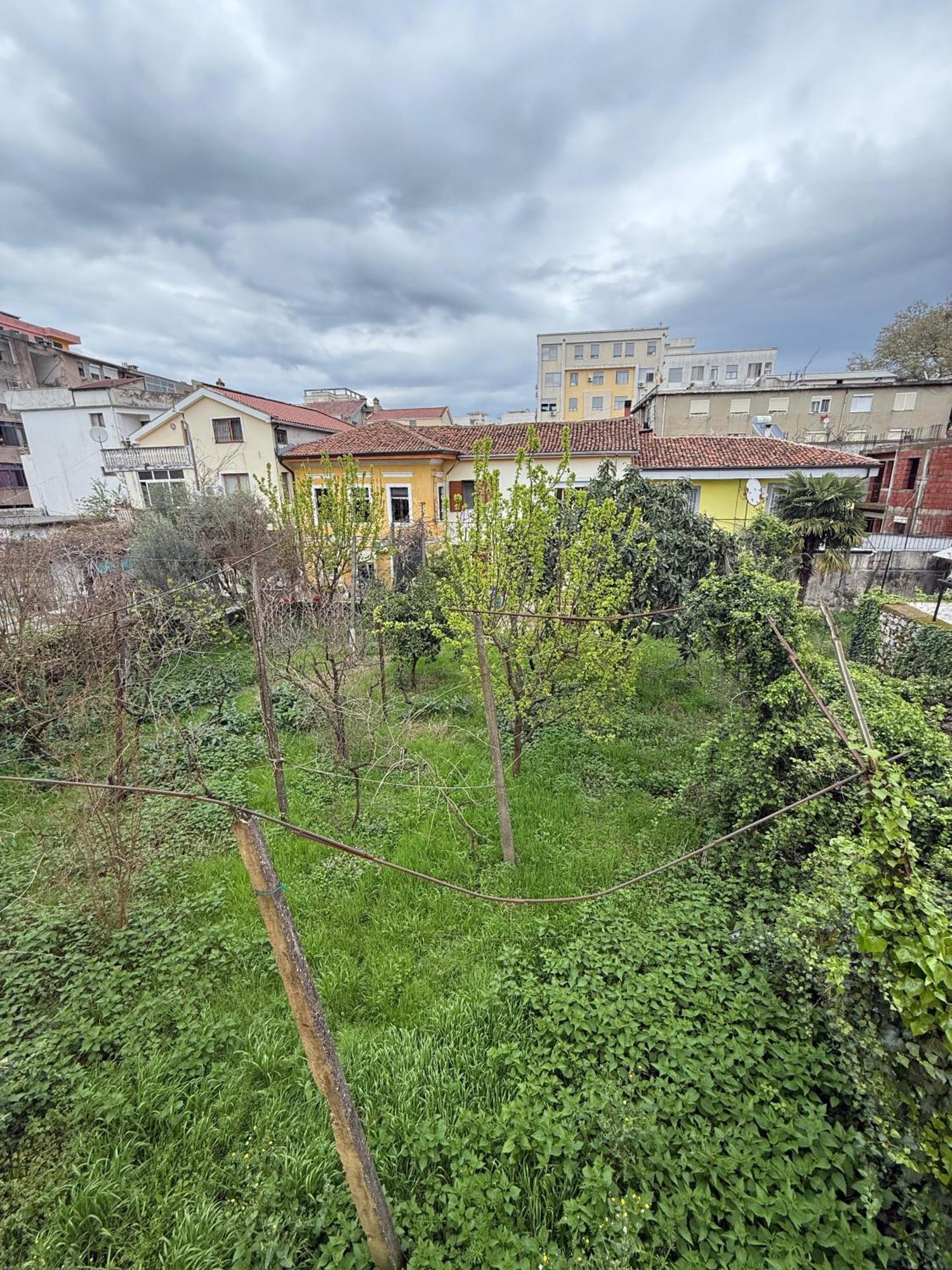 Shkodra Guest House & Trips Zewnętrze zdjęcie