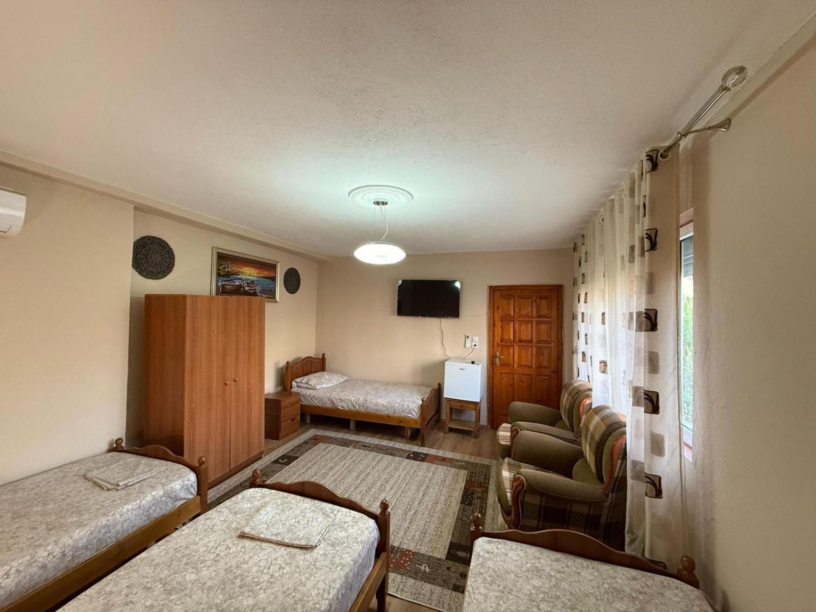 Shkodra Guest House & Trips Zewnętrze zdjęcie